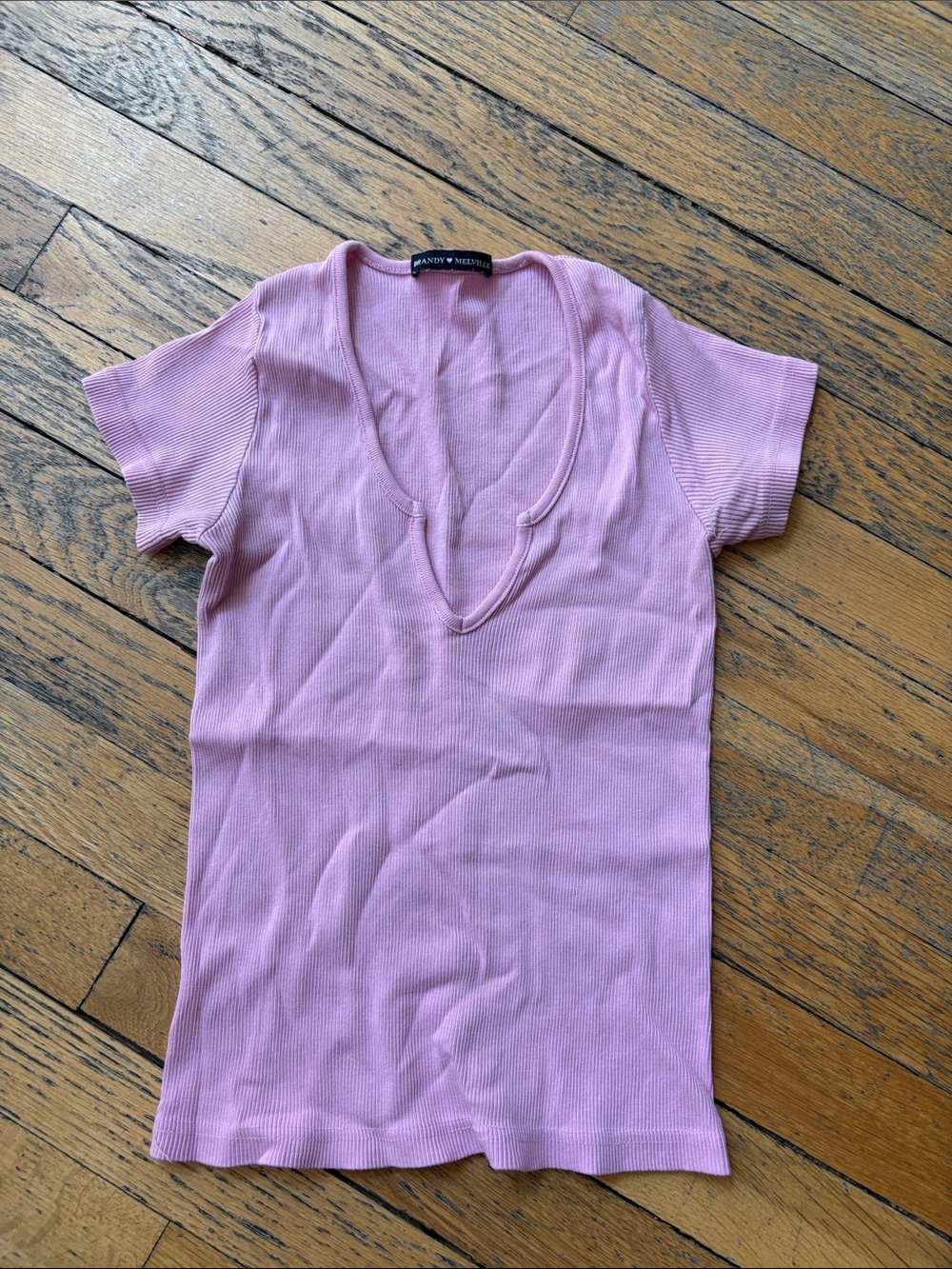Brandy Melville Lavender Ribbed V-Neck Short Sleeve Tee - Picture 1 of 3